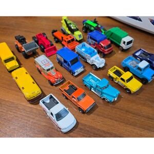Hot Wheels Matchbox Diecast Toy Vehicle Lot  Trucks Construction Bus Van
